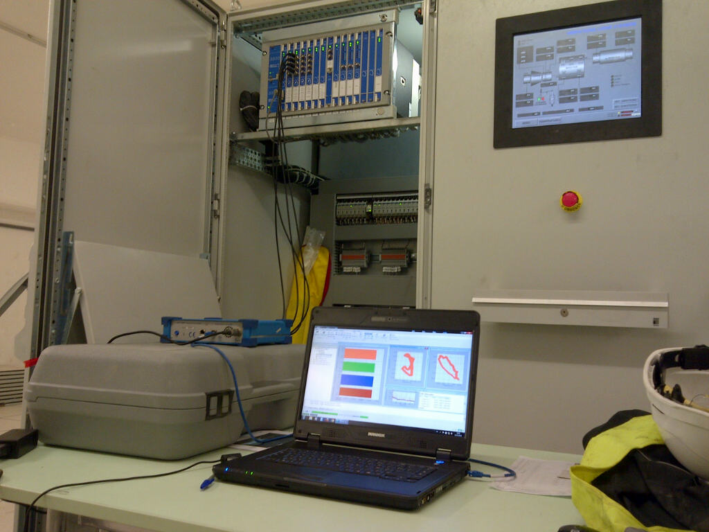 Contrôle vibratoire d'une turbine sur rack